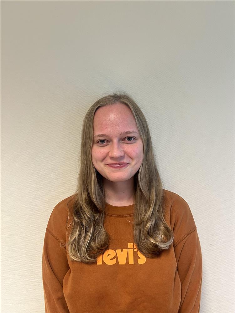 Rebecca Didriksen, lærling - Klikk for stort bilde