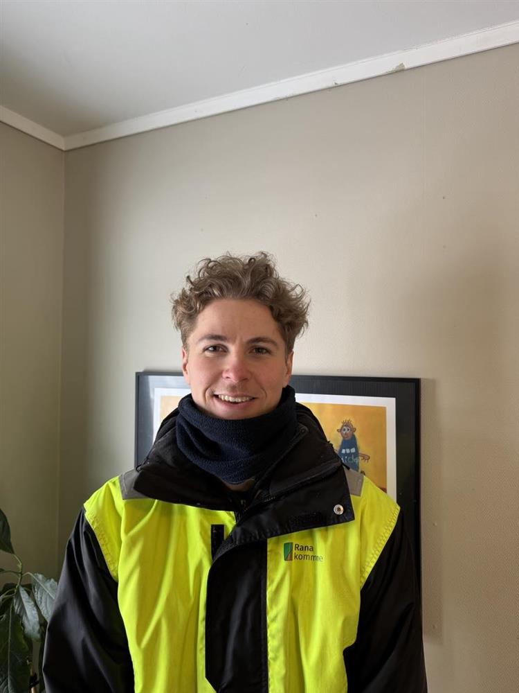 Bilde av Tord Paulsen som er assistent i Selfors barnehage - Klikk for stort bilde