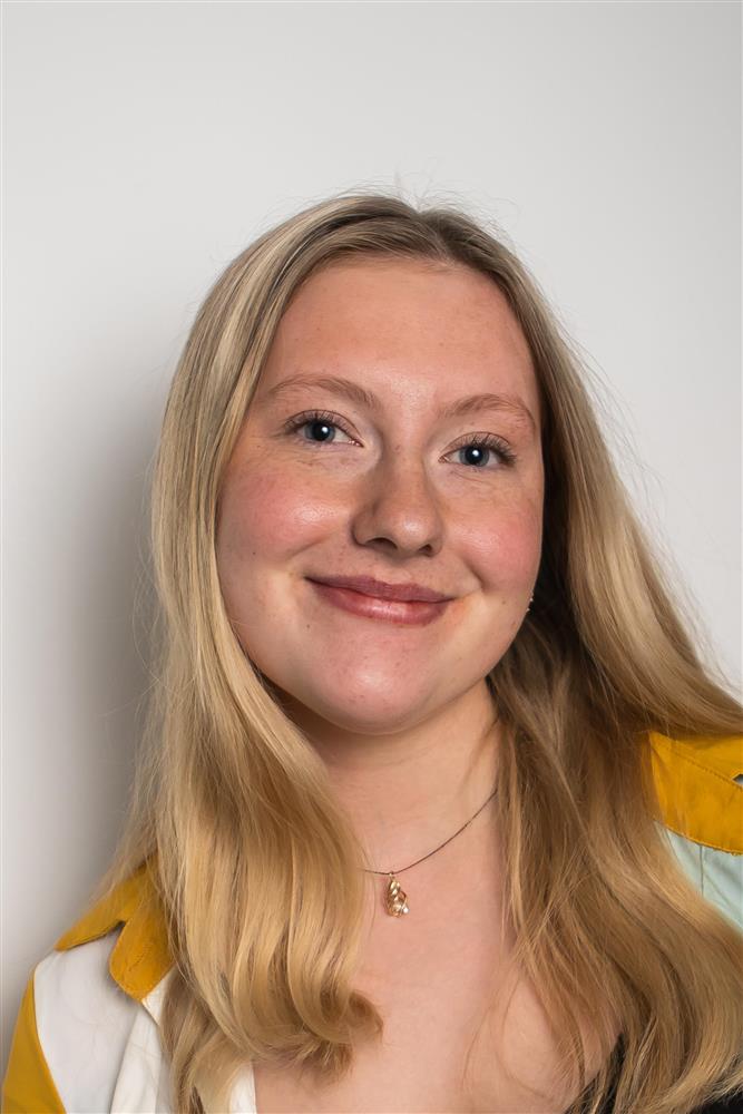 Sara, fagarbeider - Klikk for stort bilde